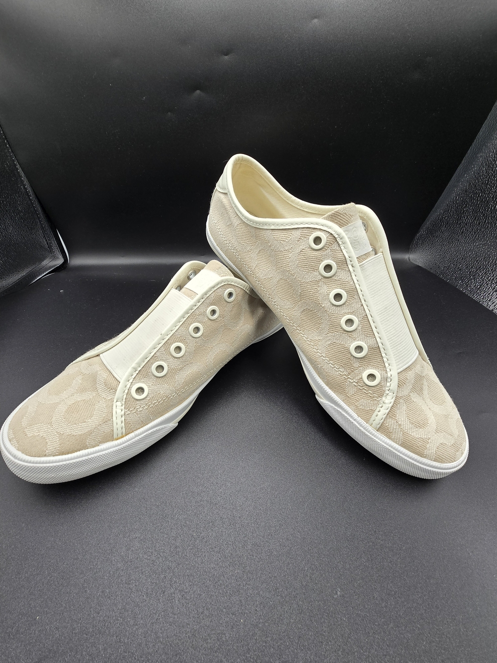 COACH A1580 Bev Slip On Casual Sneakers Flats Beige Canvas Op Art C Size 9.5B **